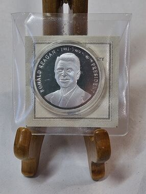 President Ronald Reagan American Mint Commemorative Medal Coin